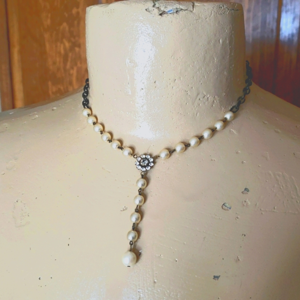 Lariat Y Chain Pearl Look Gunmetal Black Chain Choker Necklace Jewel Accent